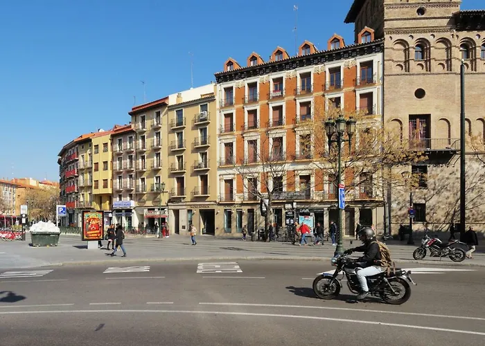 Palacio De Luna Apartman *